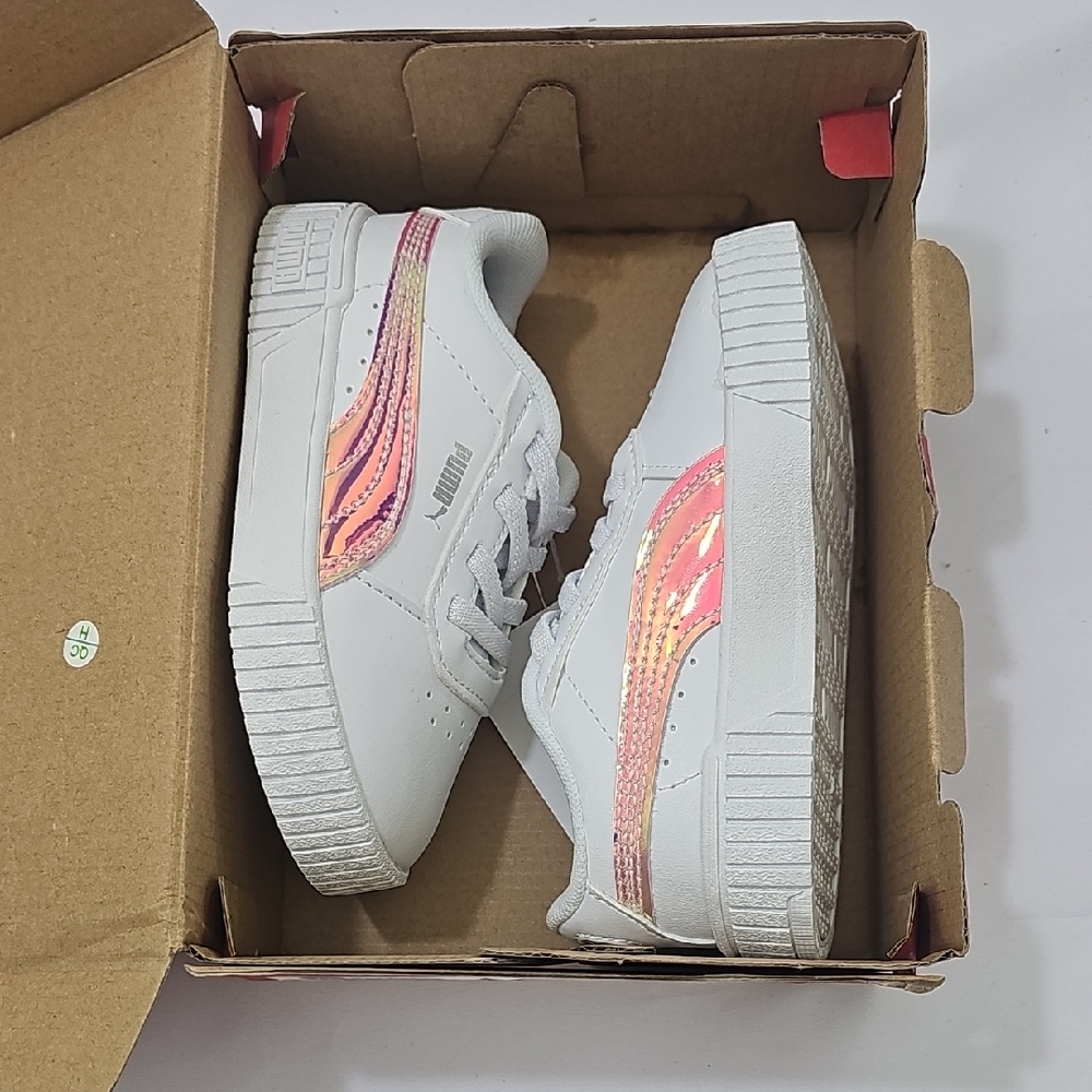 Puma Carina 2.0 Holo Arternative Clousure Girls Sneakers. Size 7C.  (411)
